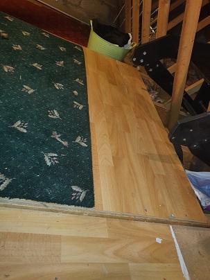 it then goes to the right hand side of floor where no boards are 